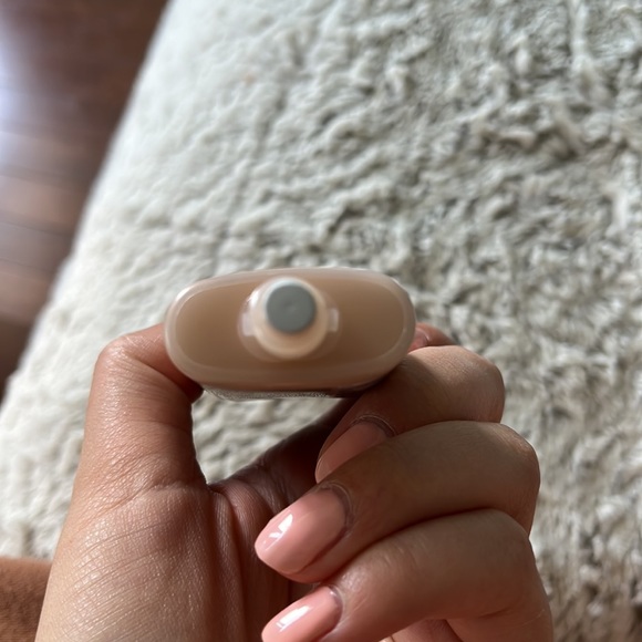 LOREAL 24 HOUR FOUNDATION PRO-MATTE - Picture 3 of 3